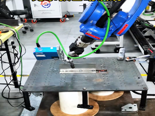 氣保焊機(jī)器人飛濺的控制辦法是什么 點(diǎn)焊機(jī)器人飛濺控制辦法