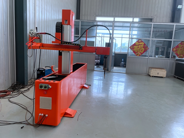 點(diǎn)焊機(jī)器人維護(hù)保養(yǎng)環(huán)節(jié)的操作要領(lǐng) 點(diǎn)焊機(jī)器人