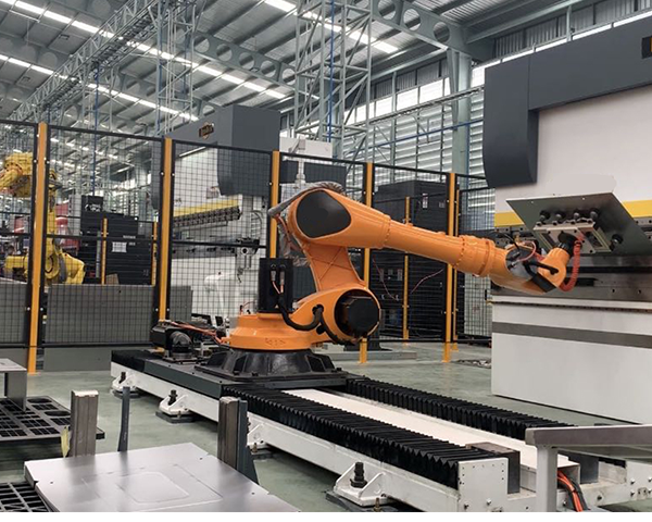 油電混合數(shù)控折彎機(jī)器人 油電混合數(shù)控折彎機(jī)器人