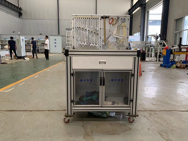 自動(dòng)焊接生產(chǎn)線展示 自動(dòng)焊接生產(chǎn)線廠家