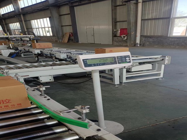 賽邦工業(yè)智能搬運機器人展示 工業(yè)智能搬運機器人的應用