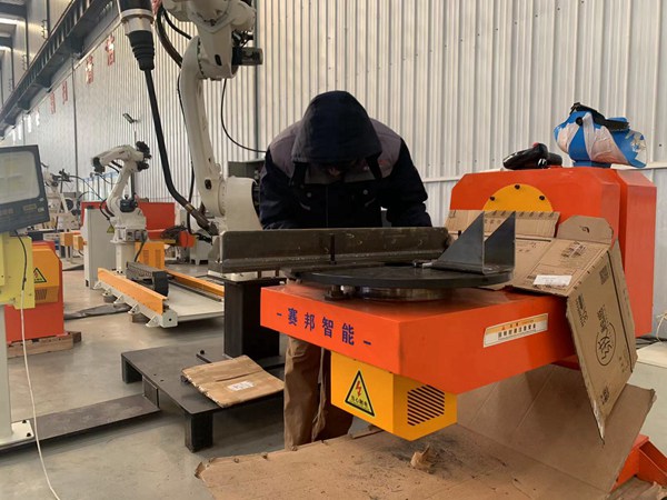 焊接變位機轉(zhuǎn)盤的作用 賽邦智能的焊接變位機圖片