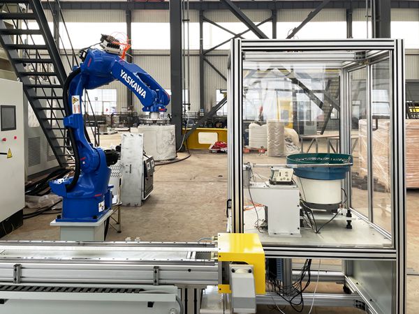 青島賽邦生產(chǎn)的自動包裝生產(chǎn)線展示