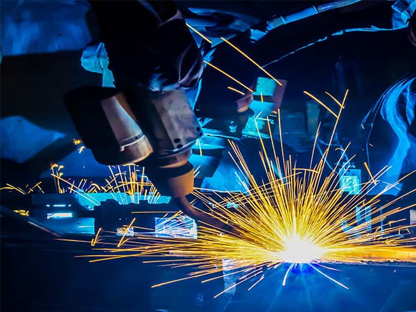 國(guó)產(chǎn)焊接機(jī)器人價(jià)格具備優(yōu)勢(shì) 國(guó)產(chǎn)焊接機(jī)器人價(jià)格具備優(yōu)勢(shì)