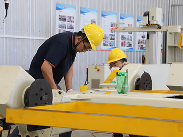 雙回轉焊接變位機 雙回轉焊接變位機