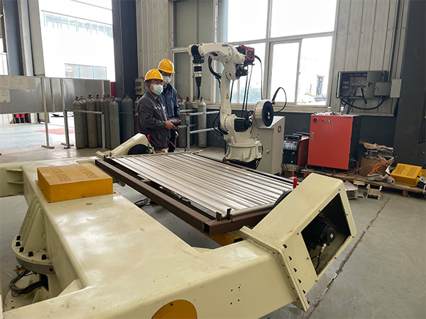 搭配焊接變位機控制變形 搭配焊接變位機控制變形