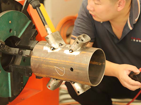 焊接機器人的常見問題及解決措施