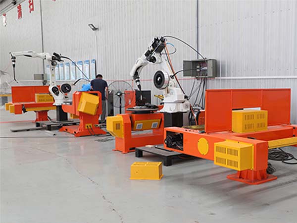 焊接機(jī)器人和焊接變位機(jī)是如何協(xié)調(diào)運(yùn)動的？