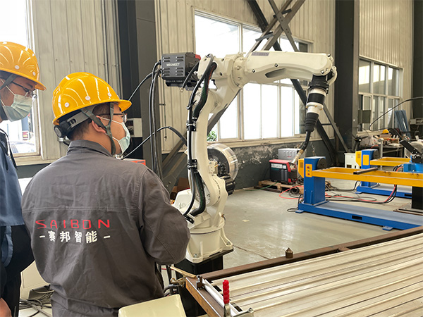 全自動焊接機(jī)器人編程人員工資 全自動焊接機(jī)器人編程人員工資