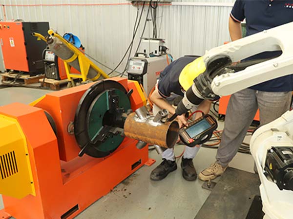 全自動(dòng)管道焊接機(jī)器人的焊接優(yōu)勢(shì) 全自動(dòng)管道焊接機(jī)器人的焊接優(yōu)勢(shì)