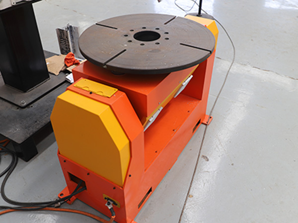 焊接變位機(jī)的結(jié)構(gòu)組成 焊接變位機(jī)的結(jié)構(gòu)組成